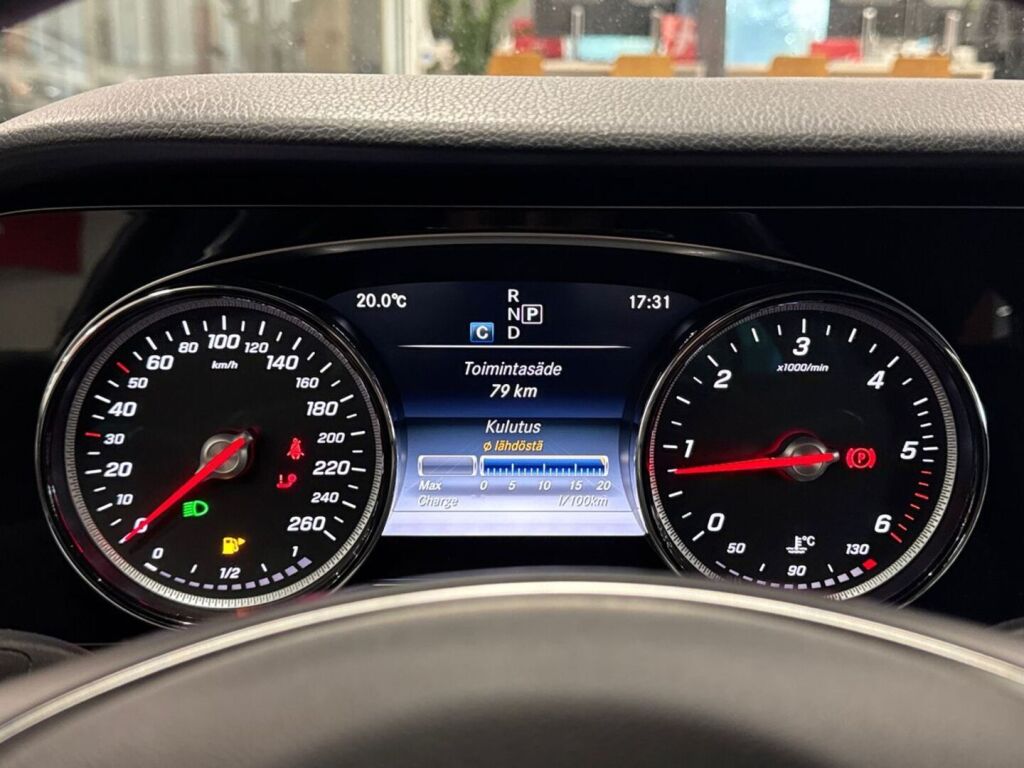 Mercedes-Benz E 2018 Musta