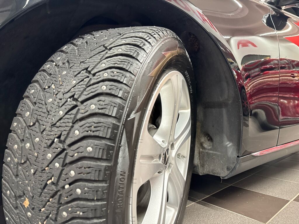 Mercedes-Benz E 2018 Musta