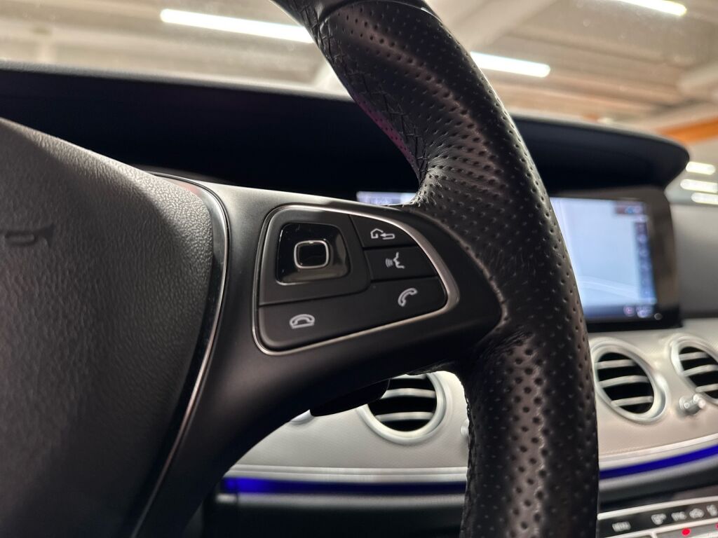 Mercedes-Benz E 2018 Musta