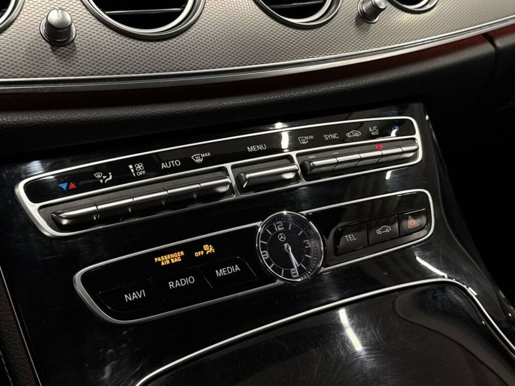 Mercedes-Benz E 2018 Musta