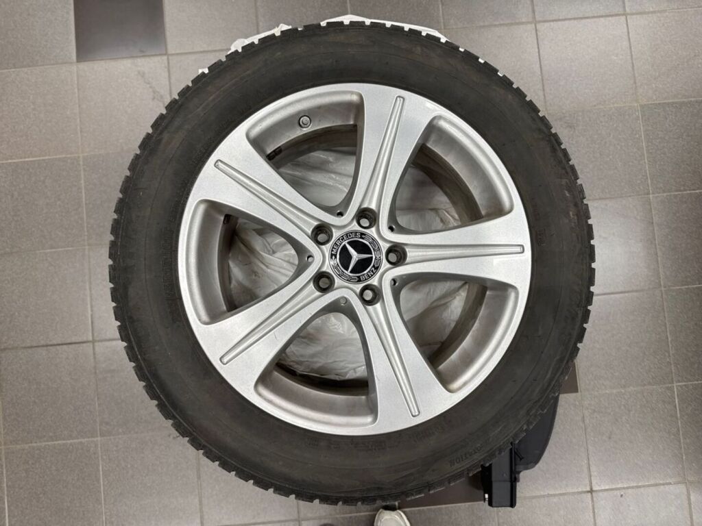Mercedes-Benz E 2018 Musta
