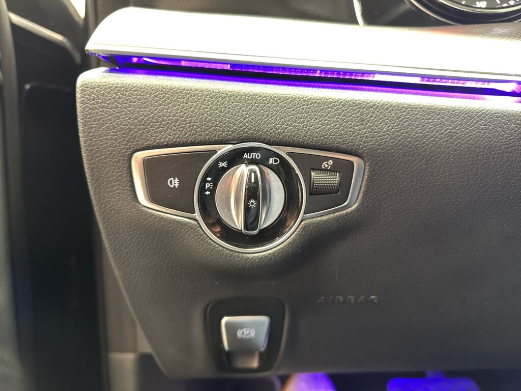 Mercedes-Benz E 2018 Musta