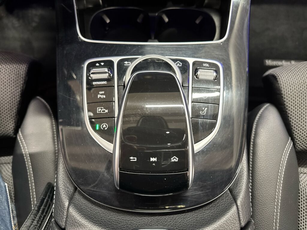 Mercedes-Benz E 2018 Musta