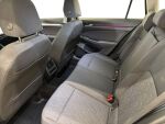 Volkswagen Golf 2025 Musta
