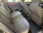 Volkswagen Golf 2025 Musta