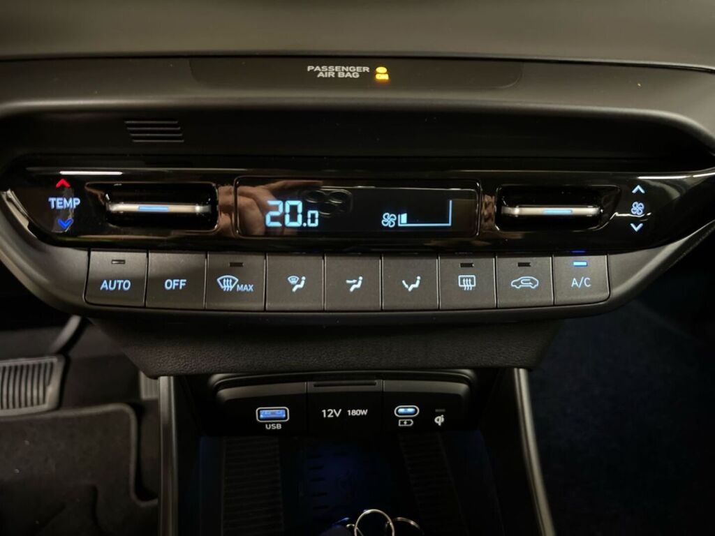 Hyundai i20 Hatchback 2024 Vihreä