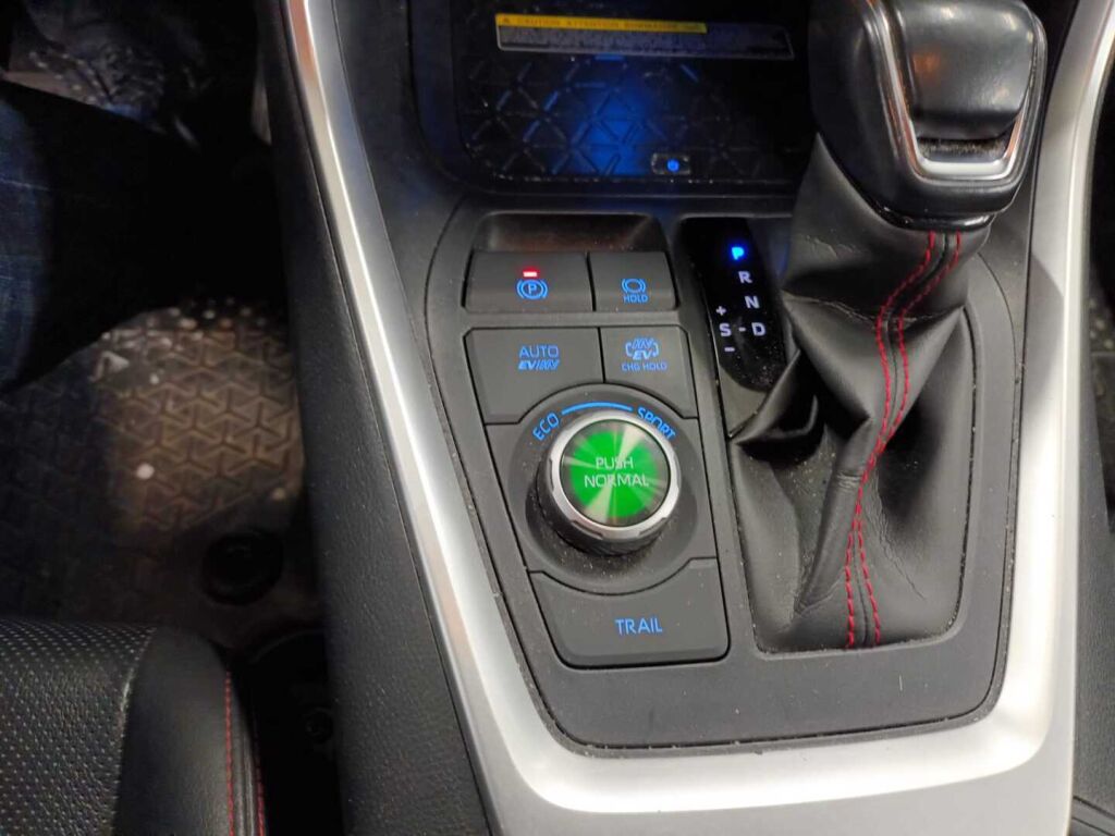 Toyota RAV4 Plug-in 2021 Valkoinen