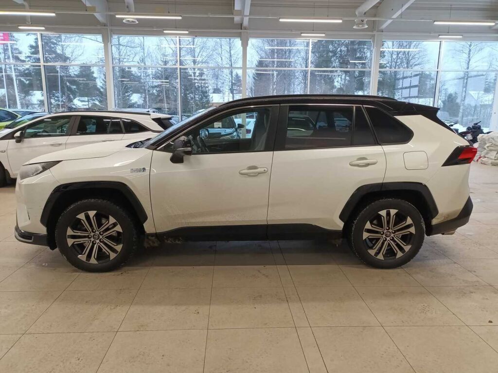 Toyota RAV4 Plug-in 2021 Valkoinen