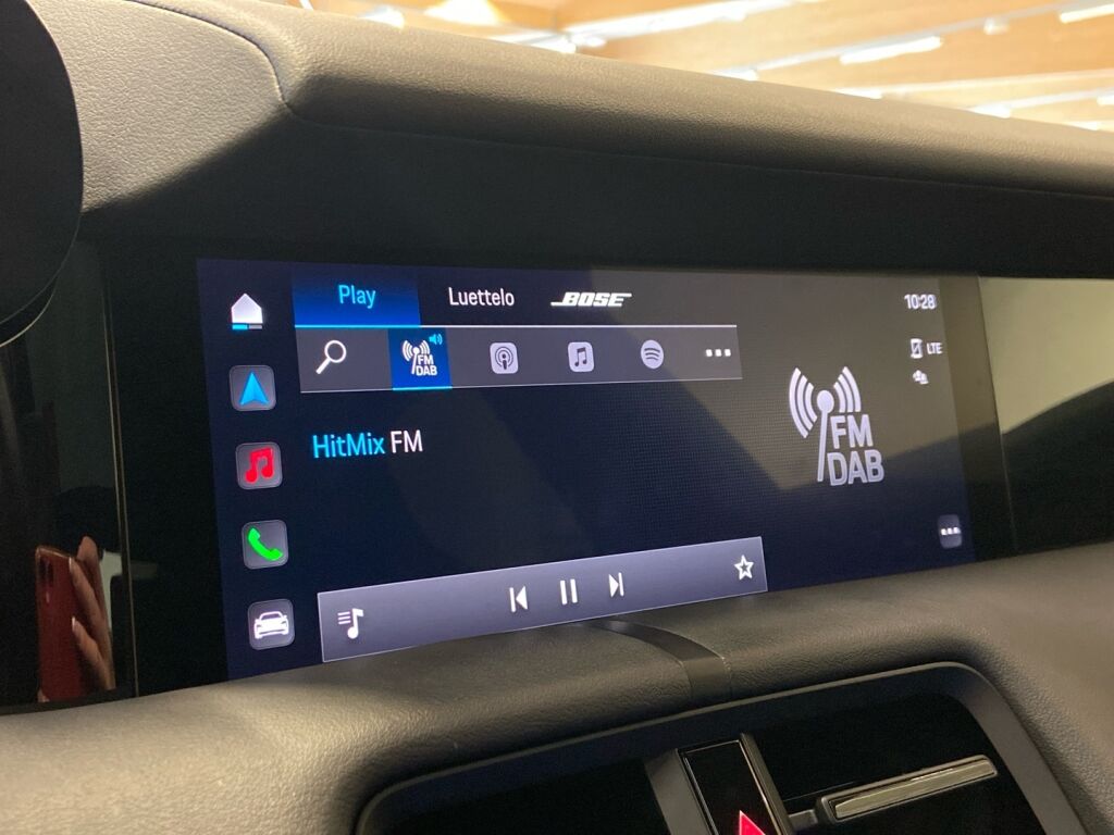 Porsche Taycan 2023 Musta