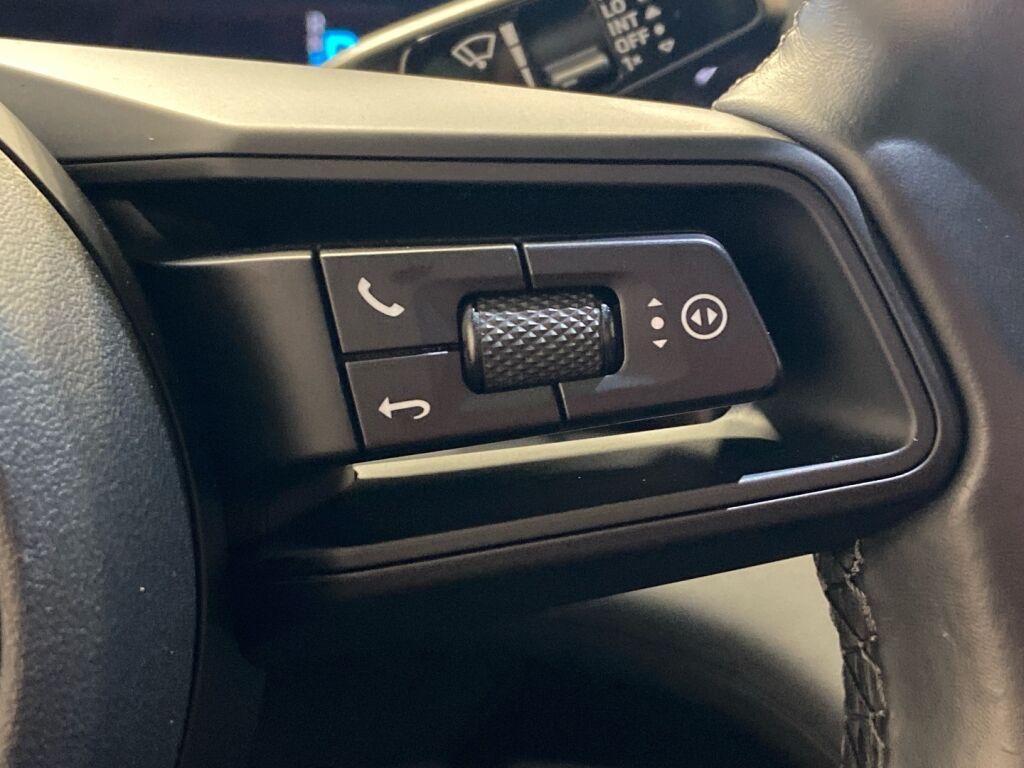 Porsche Taycan 2023 Musta