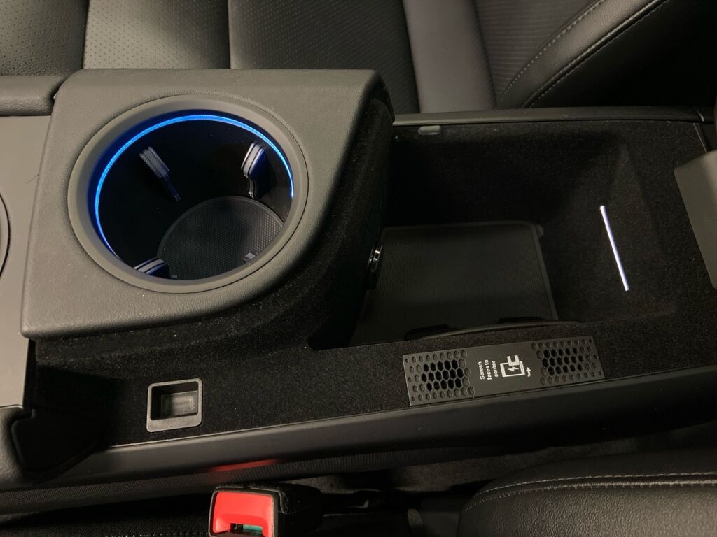 Porsche Taycan 2023 Musta