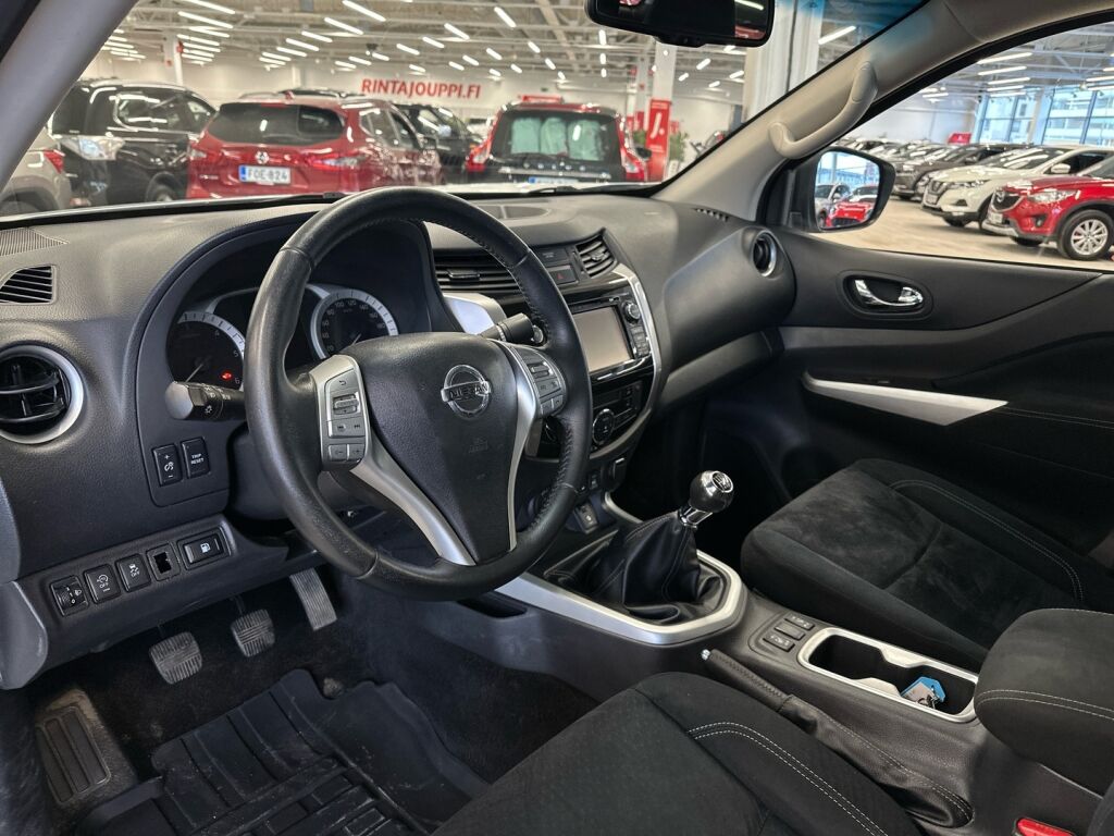 Nissan Navara 2017 Valkoinen