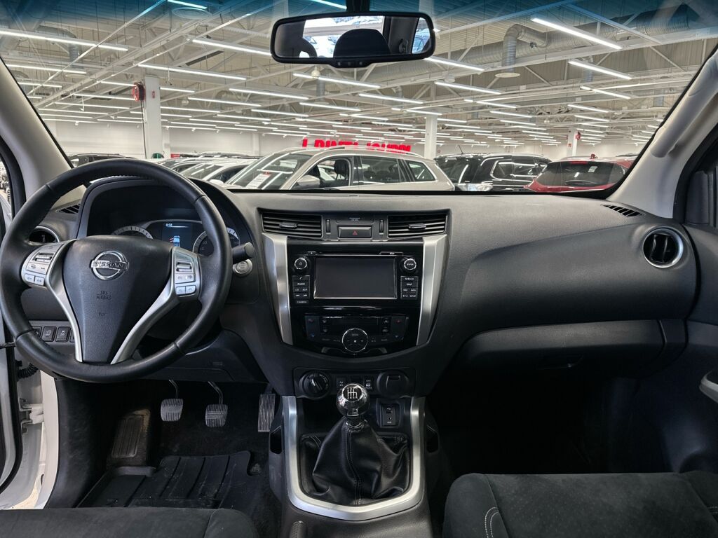 Nissan Navara 2017 Valkoinen