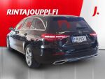 Mercedes-Benz C 2022 Musta