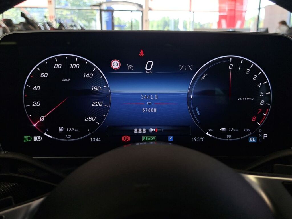 Mercedes-Benz C 2022 Musta