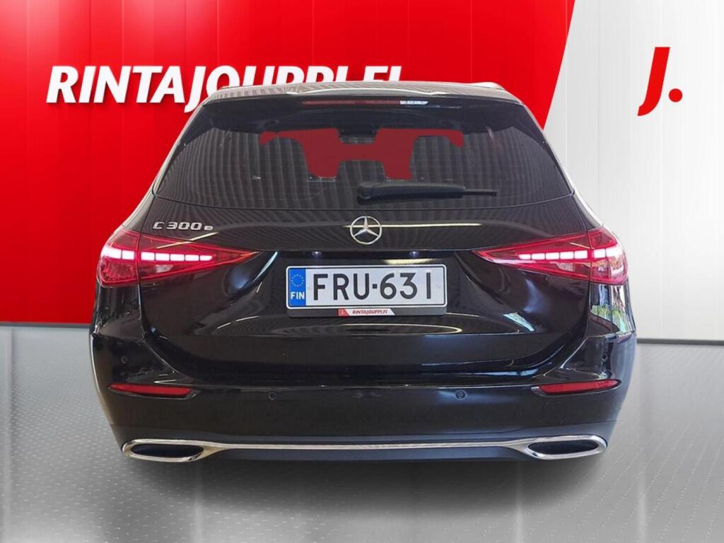Mercedes-Benz C 2022 Musta