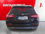 Mercedes-Benz C 2022 Musta