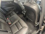 Volvo XC60 2020 Musta