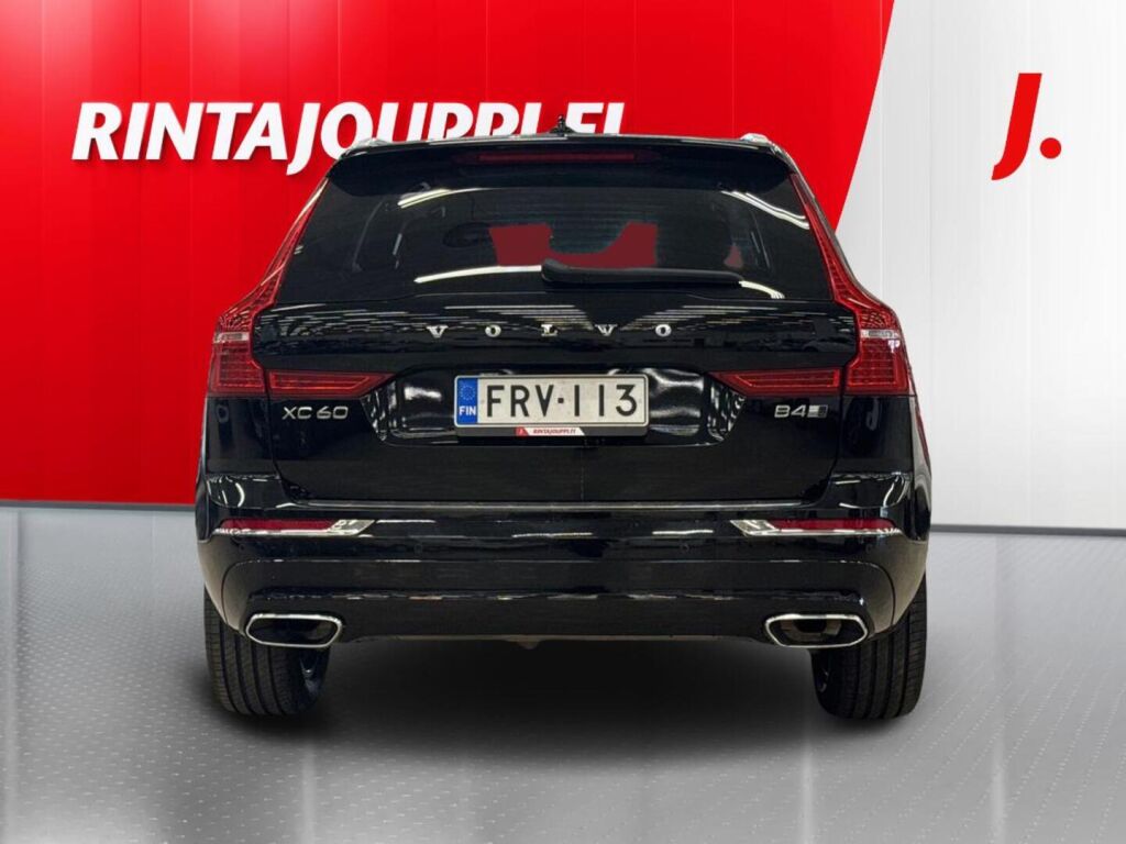 Volvo XC60 2020 Musta