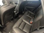 Volvo XC60 2020 Musta