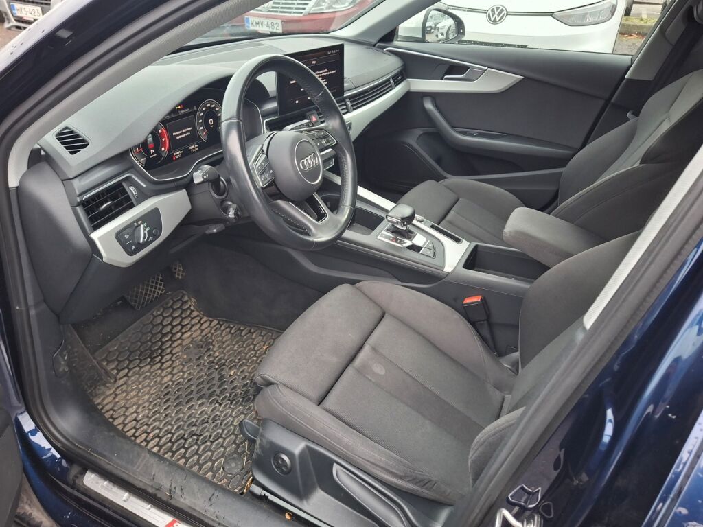 Audi A4 2020 Sininen
