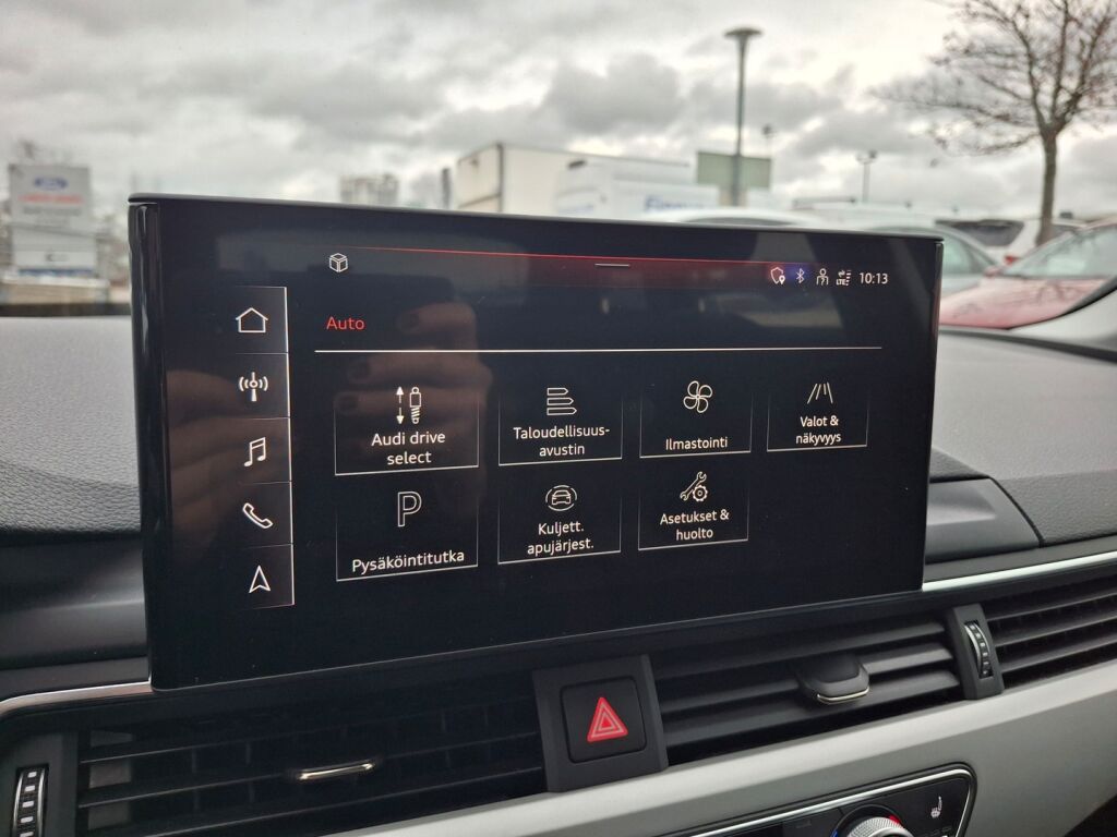 Audi A4 2020 Sininen
