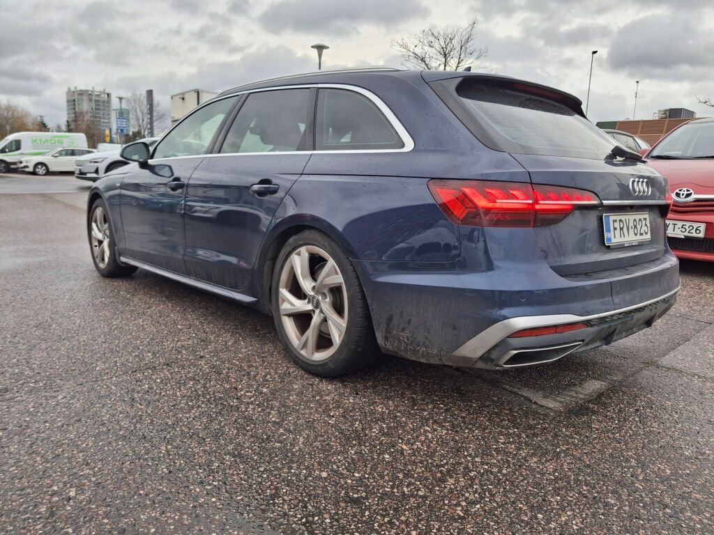 Audi A4 2020 Sininen