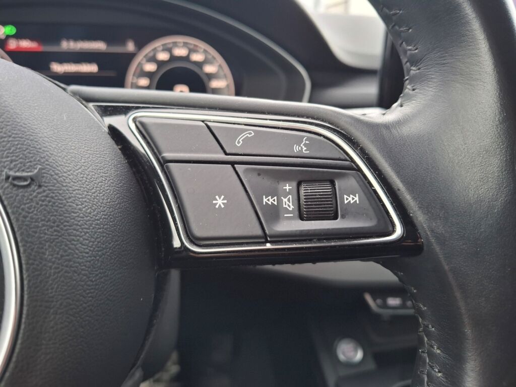 Audi A4 2020 Sininen