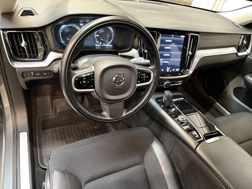 Volvo V60 2020 Harmaa