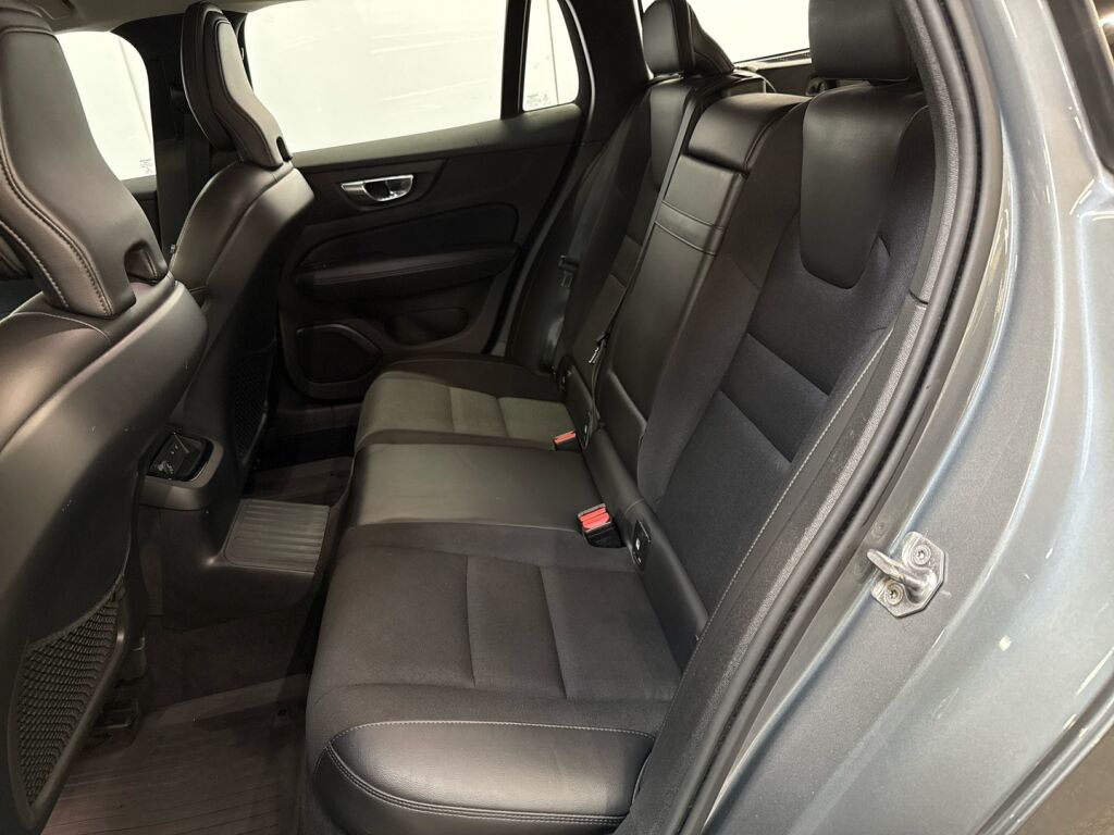 Volvo V60 2020 Harmaa
