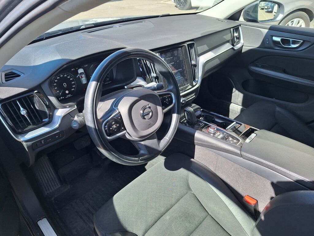 Volvo V60 2020 Harmaa