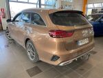 Kia Ceed 2022 Ruskea (beige)