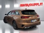 Kia Ceed 2022 Ruskea (beige)