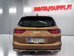 Kia Ceed 2022 Ruskea (beige)