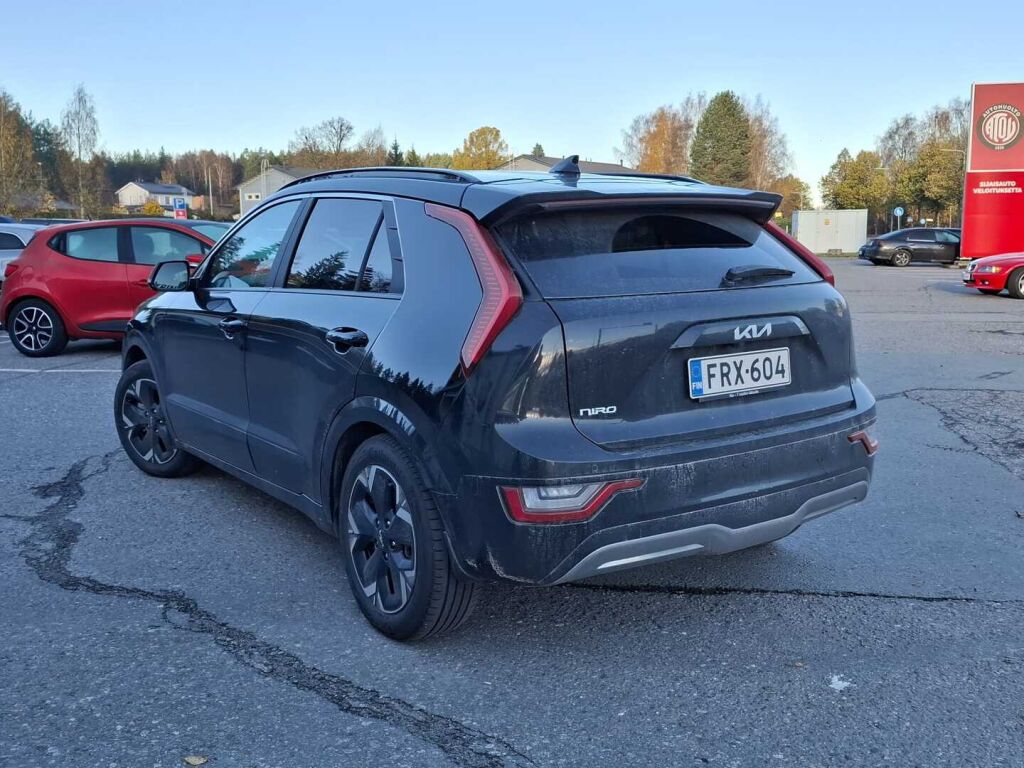 Kia Niro 2025 Musta
