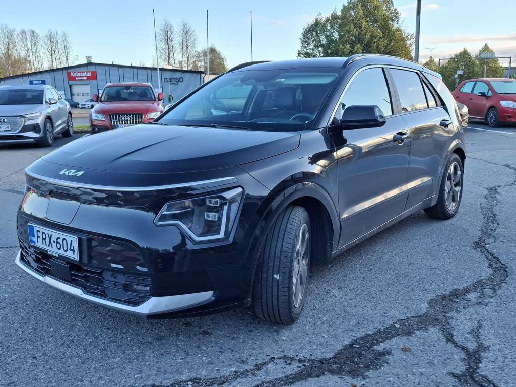 Kia Niro 2025 Musta