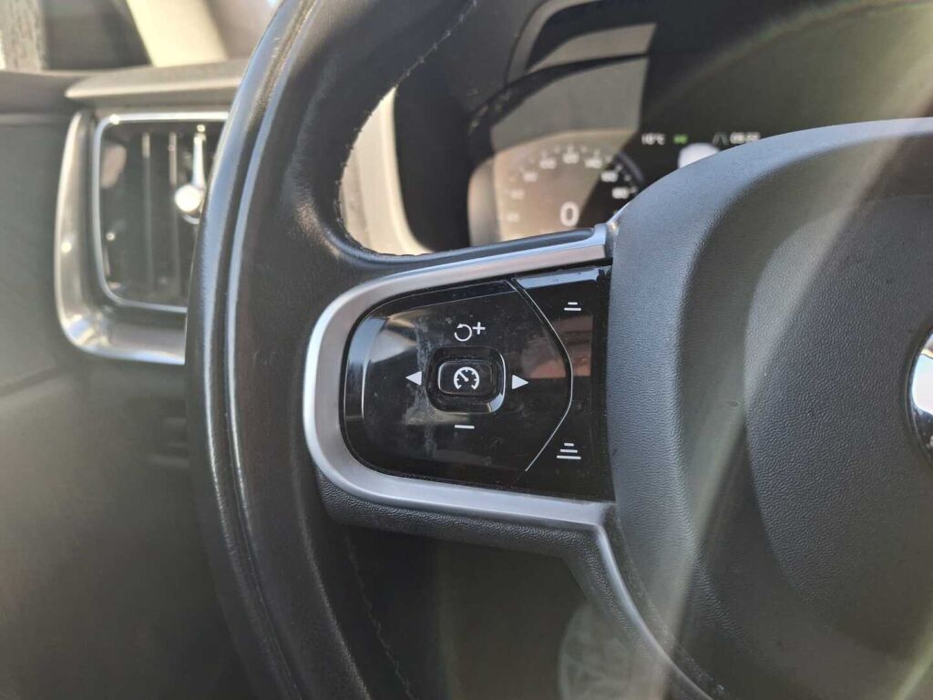 Volvo V60 2020 