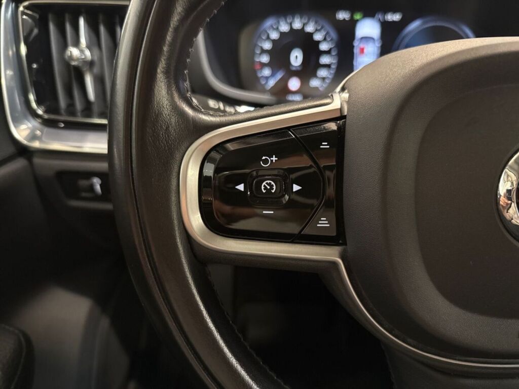Volvo V60 2020 