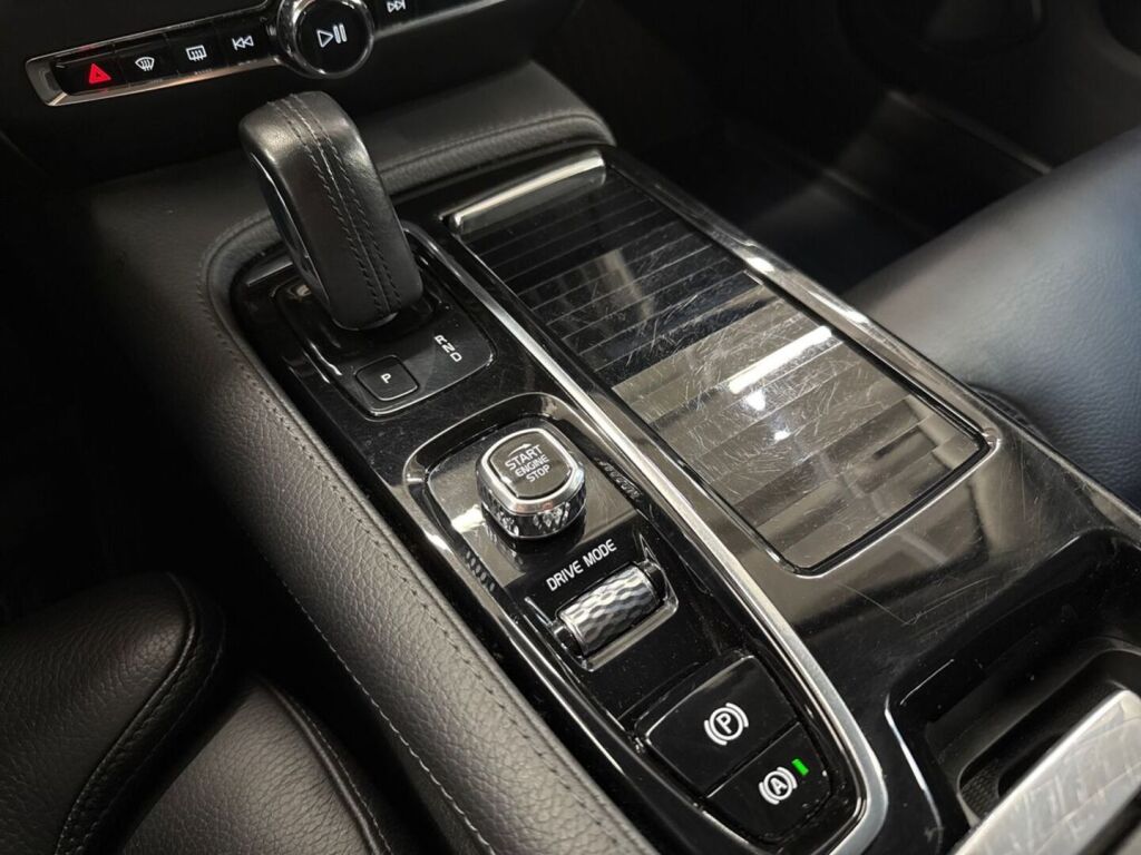 Volvo V60 2020 