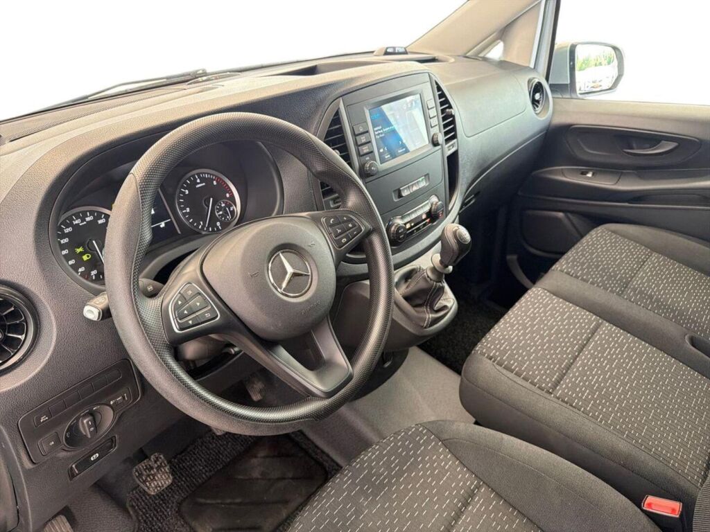 Mercedes-Benz Vito 2024 Valkoinen