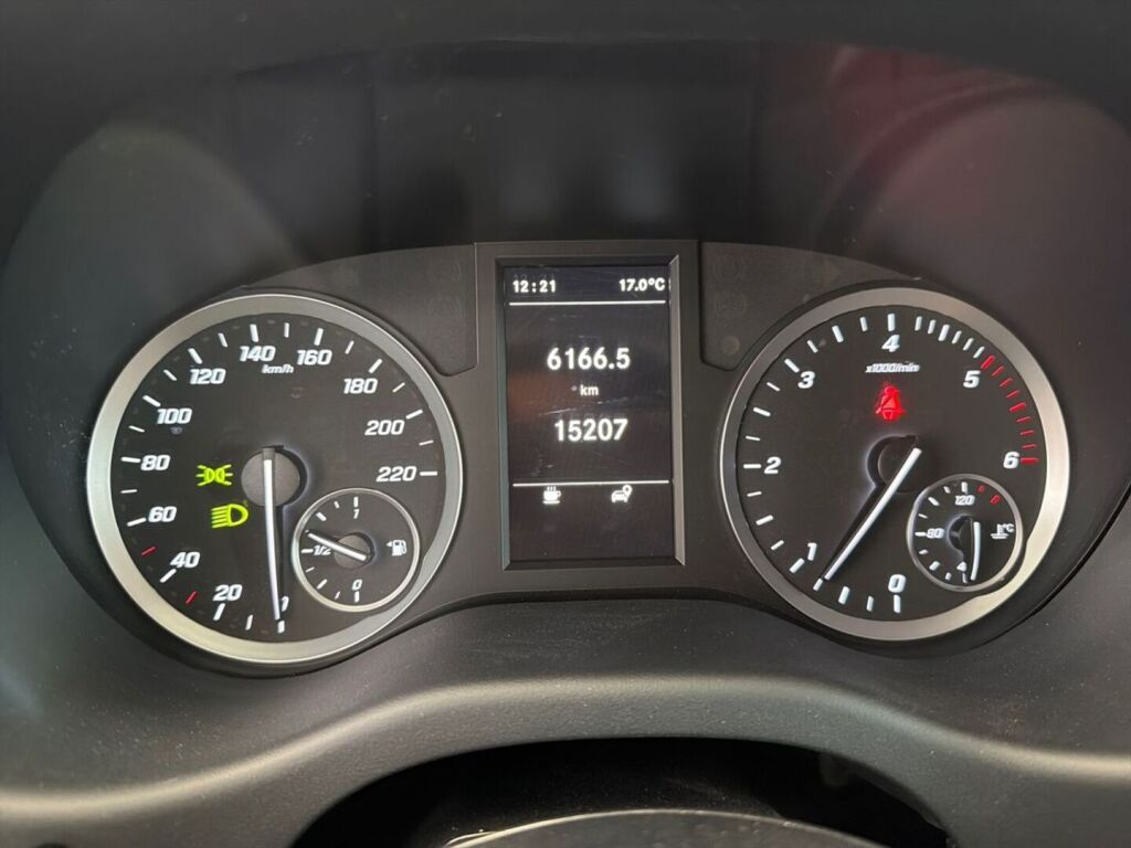 Mercedes-Benz Vito 2024 Valkoinen