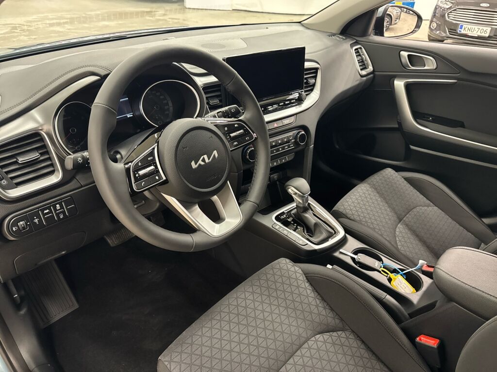 Kia Ceed 2025 Harmaa