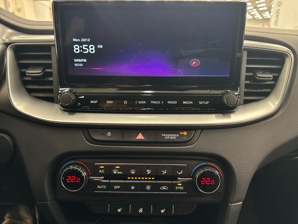 Kia Ceed 2025 Harmaa