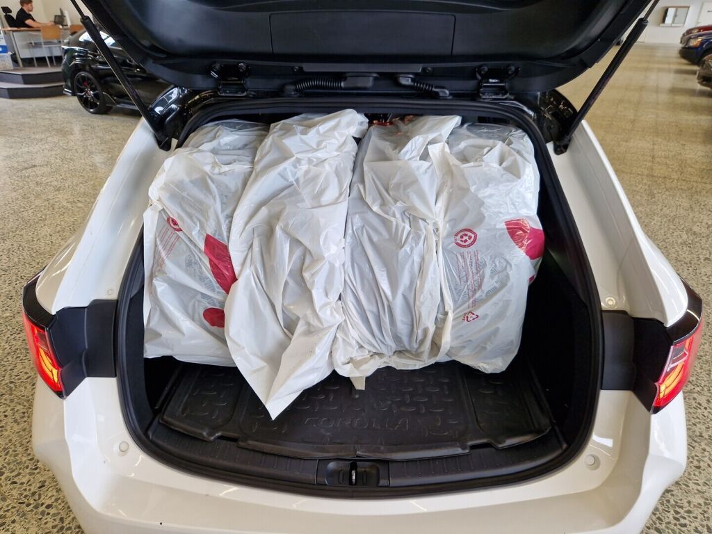 Toyota Corolla 2022 Valkoinen