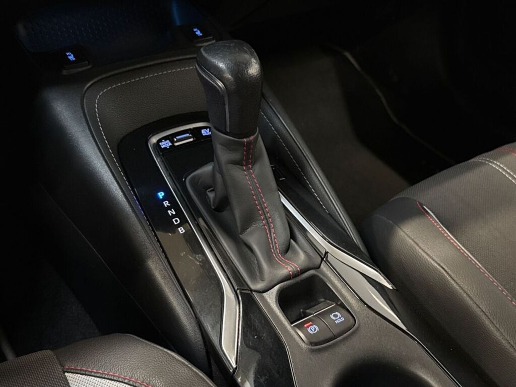 Toyota Corolla 2022 Valkoinen