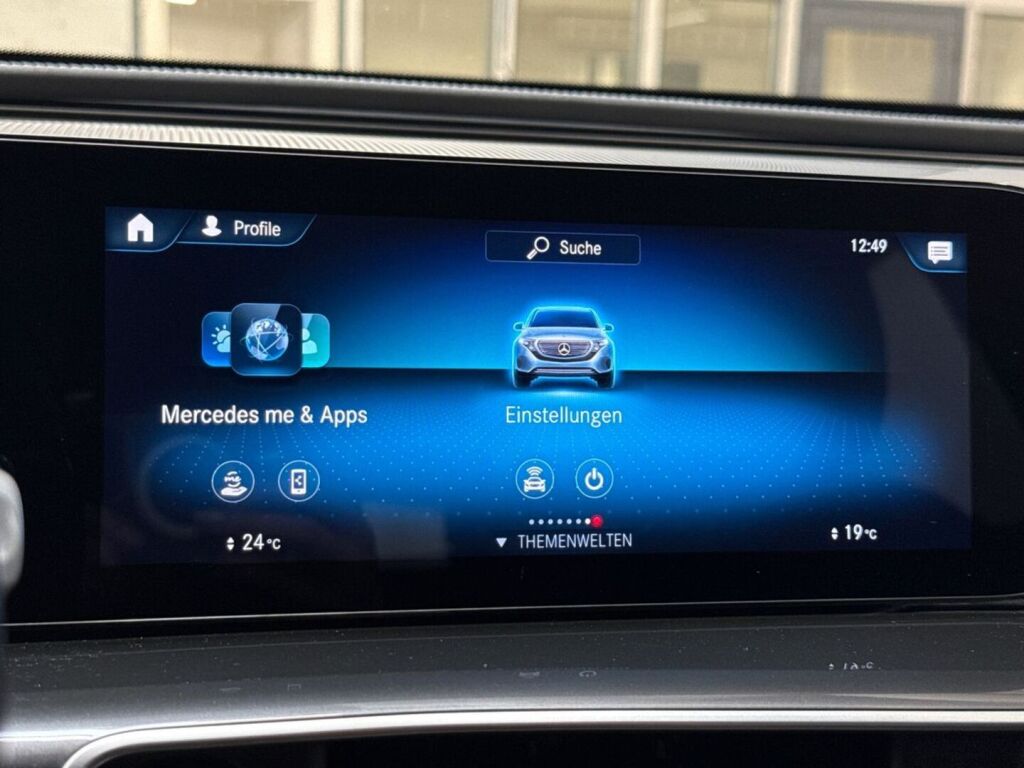 Mercedes-Benz EQC 2022 Musta