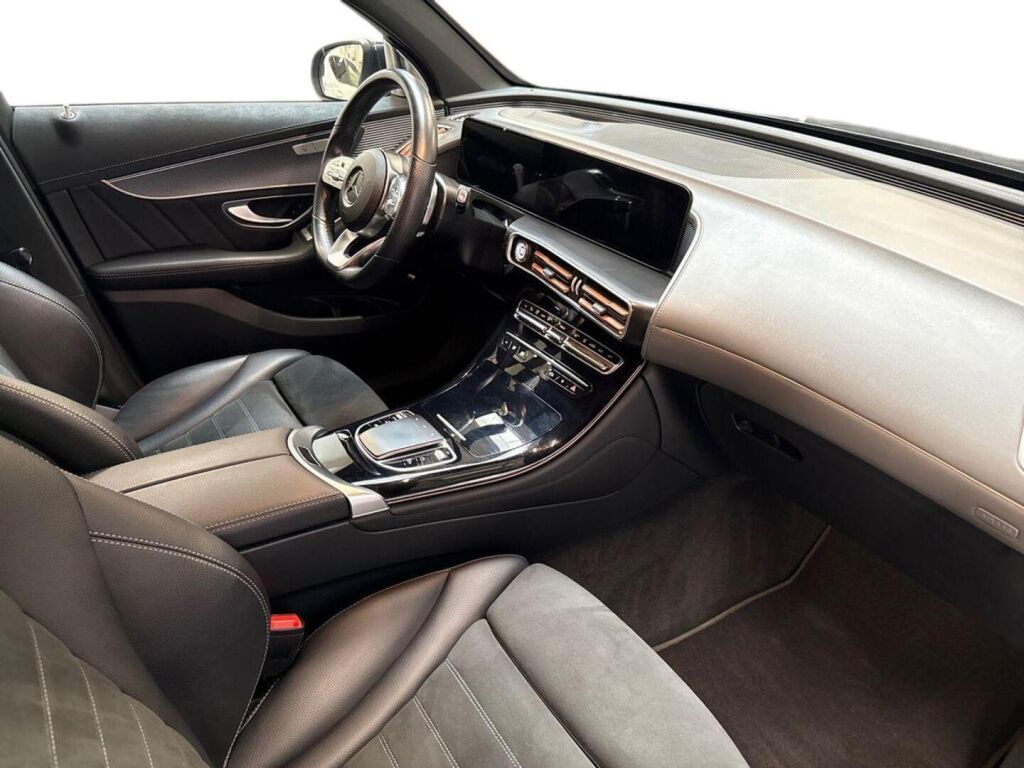 Mercedes-Benz EQC 2022 Musta