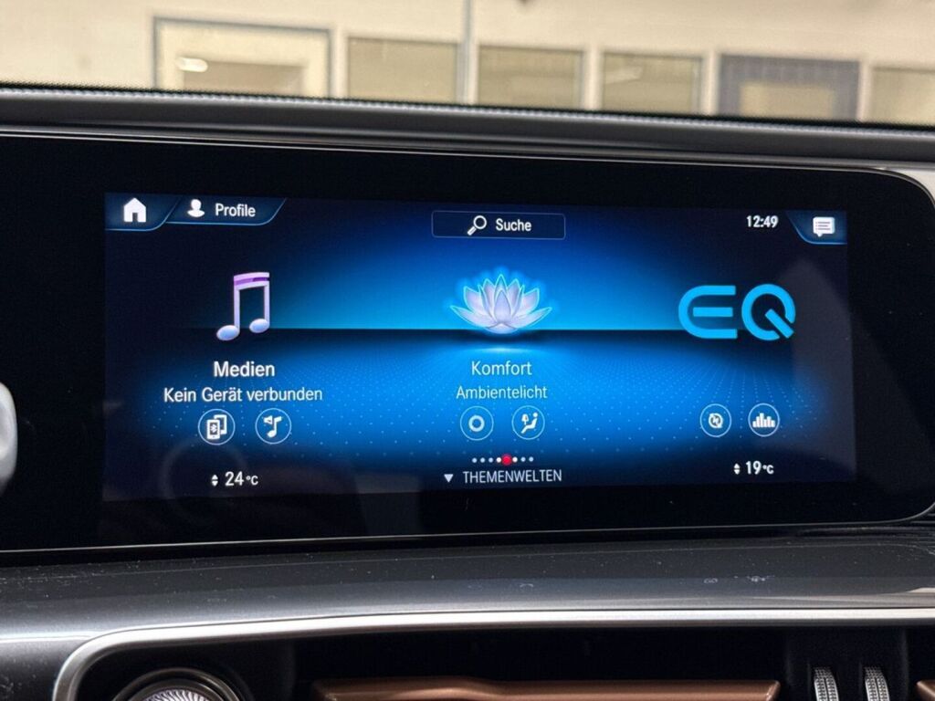 Mercedes-Benz EQC 2022 Musta