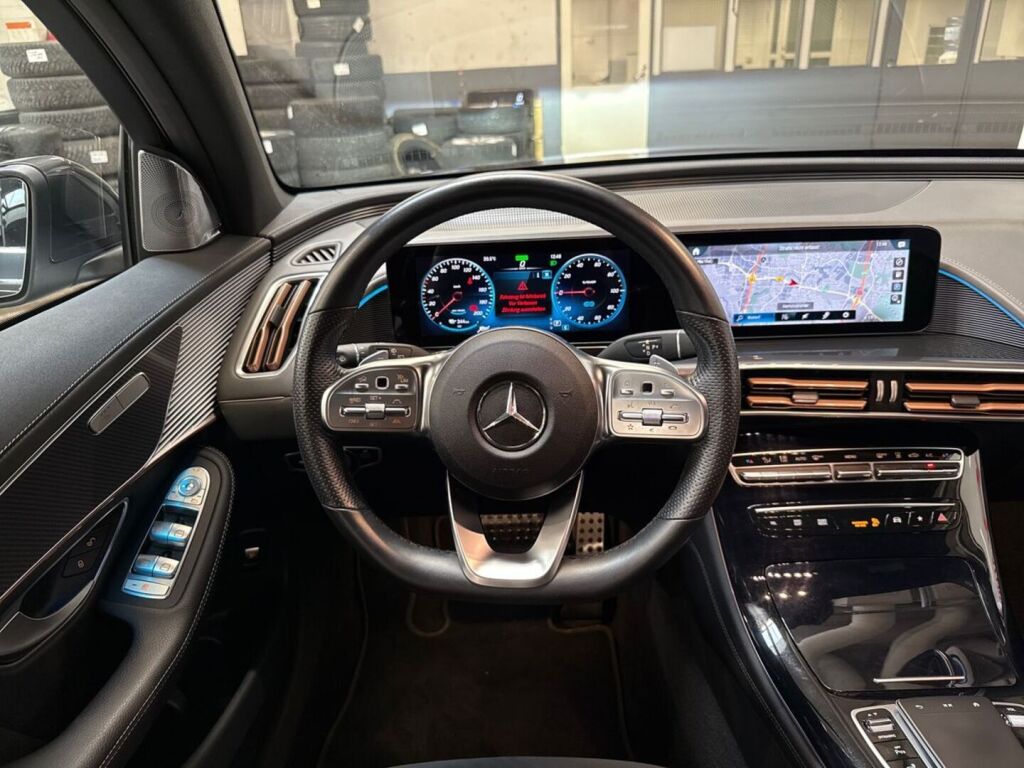 Mercedes-Benz EQC 2022 Musta