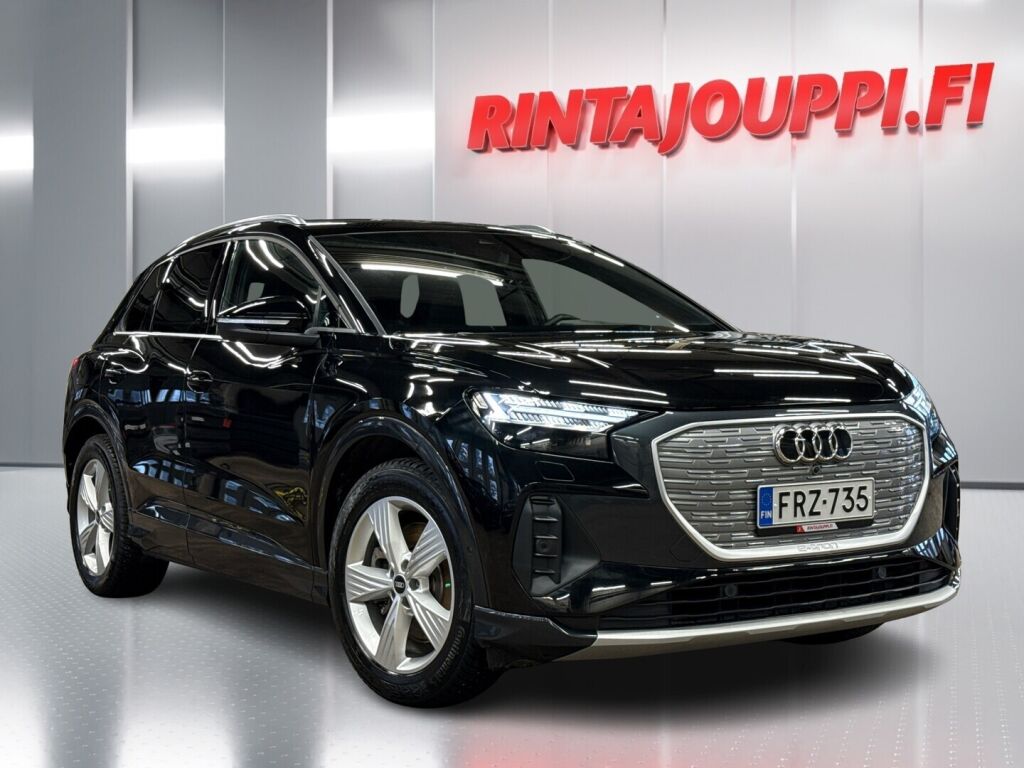 Audi Q4 e-tron 2023 Musta